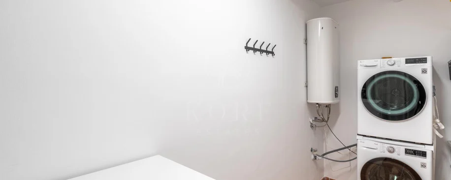 Wonderful three-bedroom townhouse located in the gated community of Agra Residencial, Estepona
