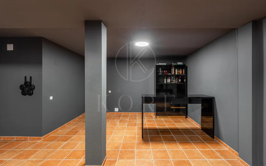 Wonderful three-bedroom townhouse located in the gated community of Agra Residencial, Estepona