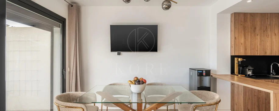 Wonderful three-bedroom townhouse located in the gated community of Agra Residencial, Estepona