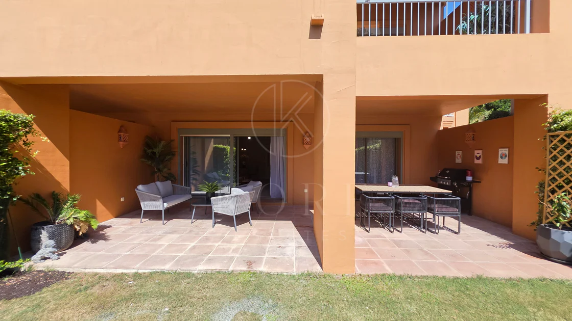 Apartament deosebit la parter în Benatalaya