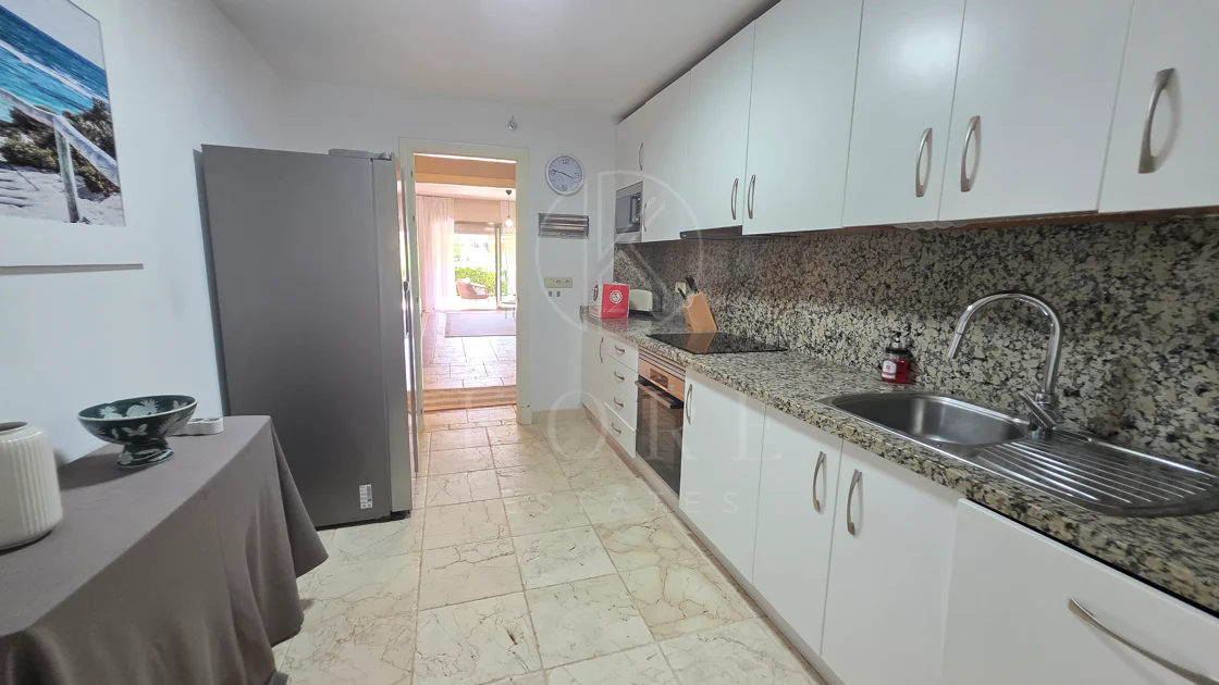 Apartament deosebit la parter în Benatalaya