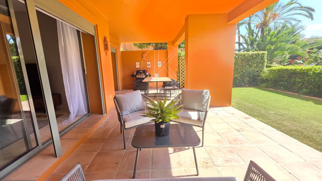 Apartament deosebit la parter în Benatalaya