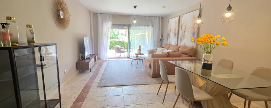 Apartament deosebit la parter în Benatalaya