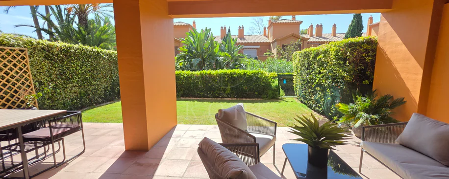Apartament deosebit la parter în Benatalaya