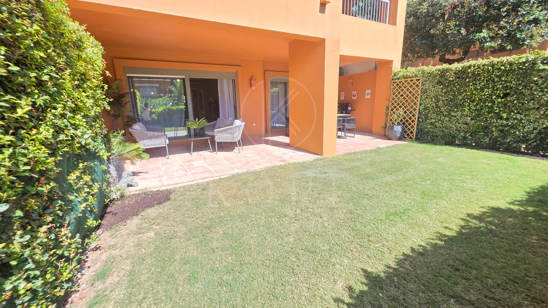 Apartament deosebit la parter în Benatalaya