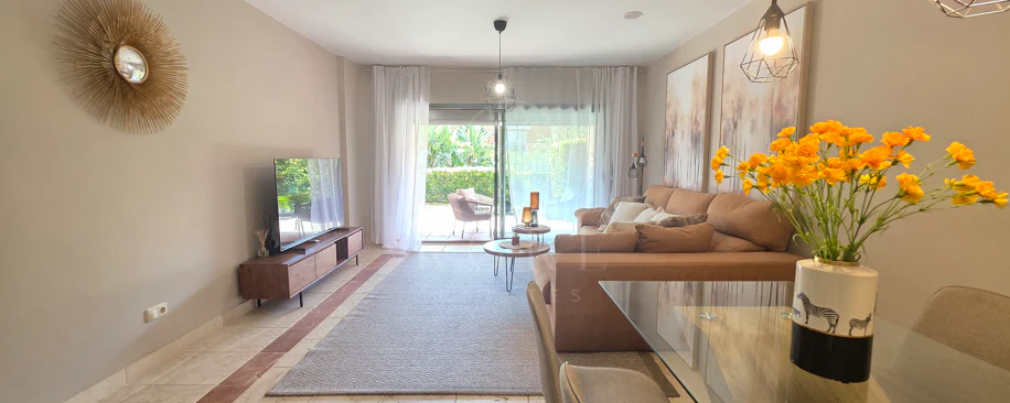 Apartament deosebit la parter în Benatalaya