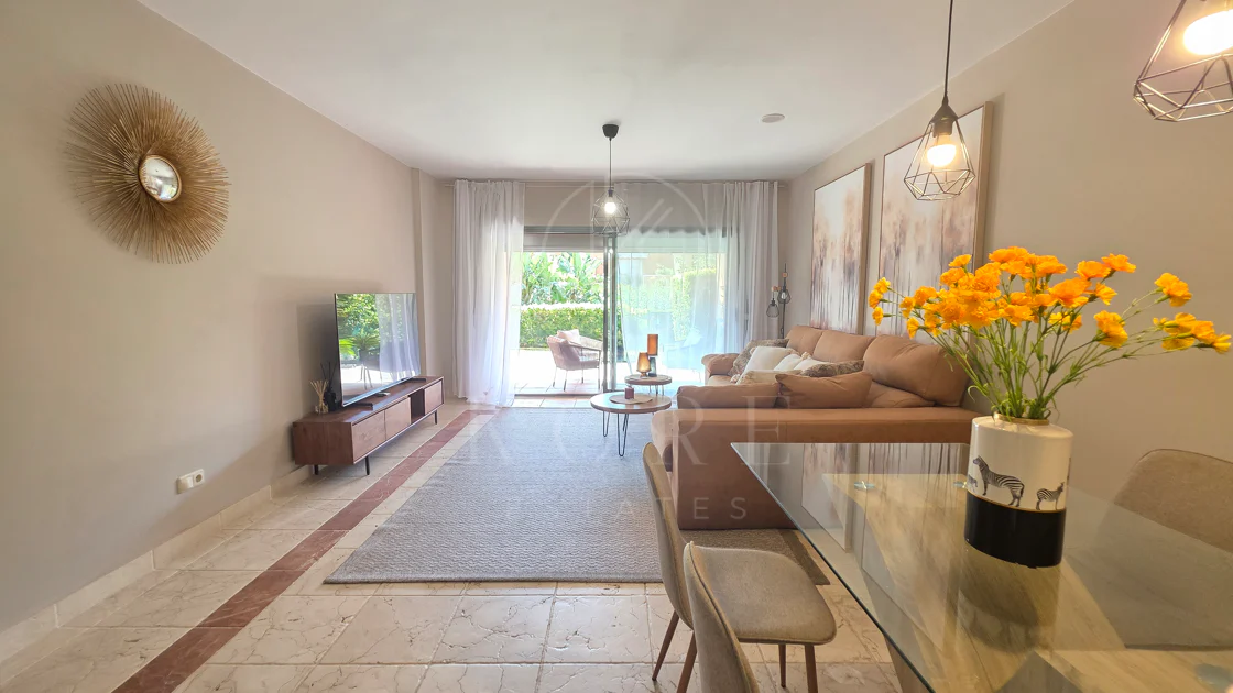 Apartament deosebit la parter în Benatalaya