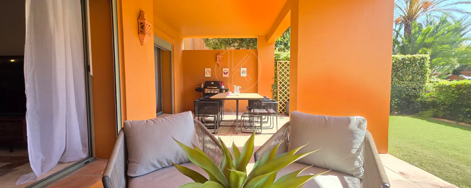Apartament deosebit la parter în Benatalaya