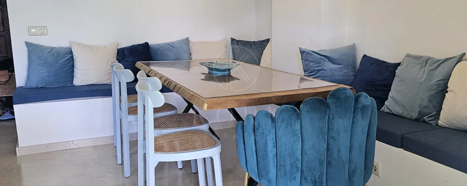 Adosado totalmente renovado con potencial de expansión en Riviera Beach, Cancelada