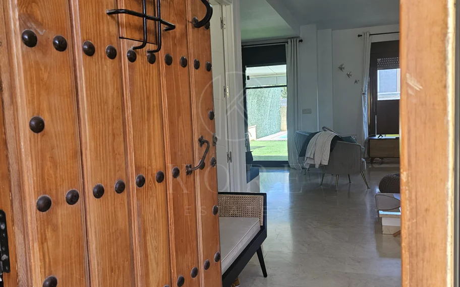 Fully Renovated Townhouse with Expansion Potential in Riviera Beach, Cancelada