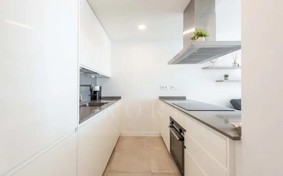 Stylish 2 bedrooms apartment with terrace and sea views in Panoramica, El Higueron