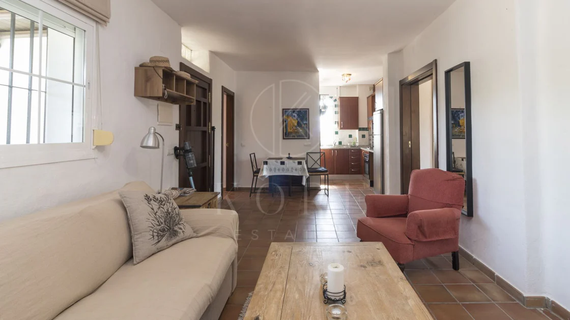 Villa for sale in Estepona