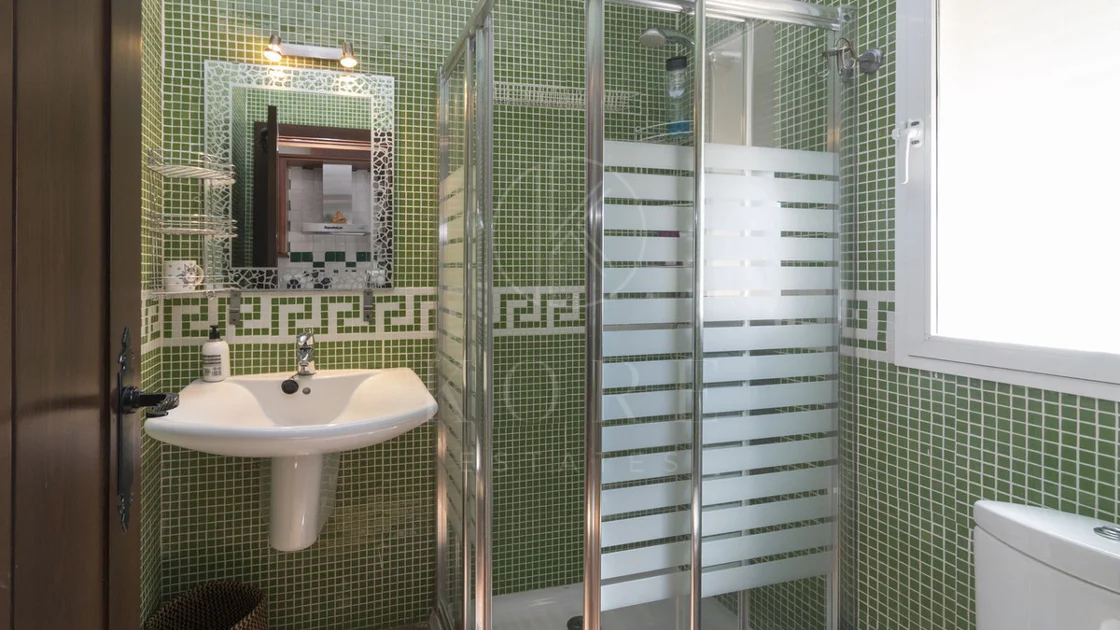Villa for sale in Estepona