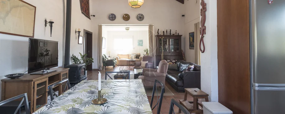 Villa for sale in Estepona