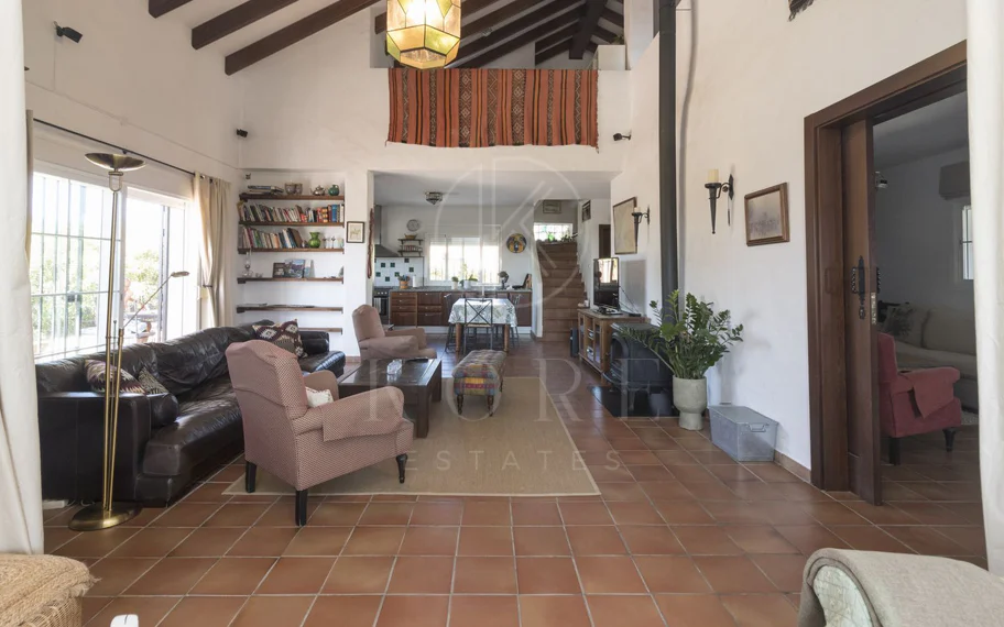Villa en venta en Estepona
