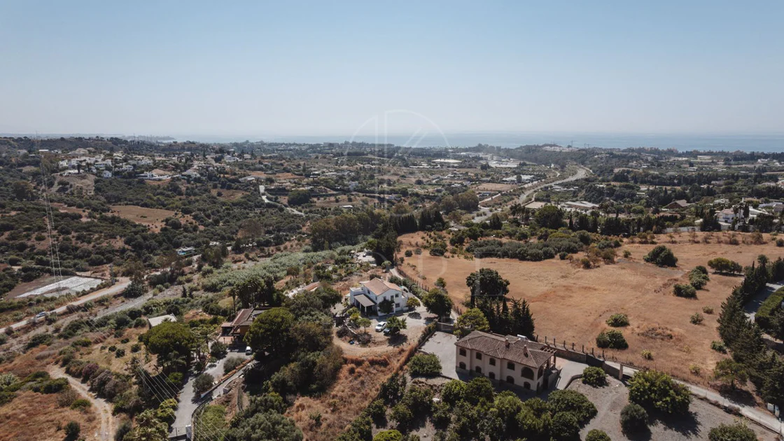 Villa for sale in Estepona