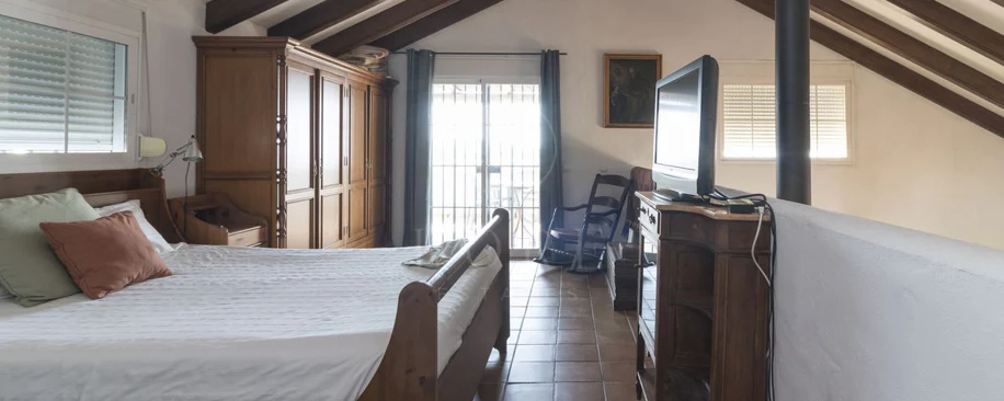 Villa for sale in Estepona