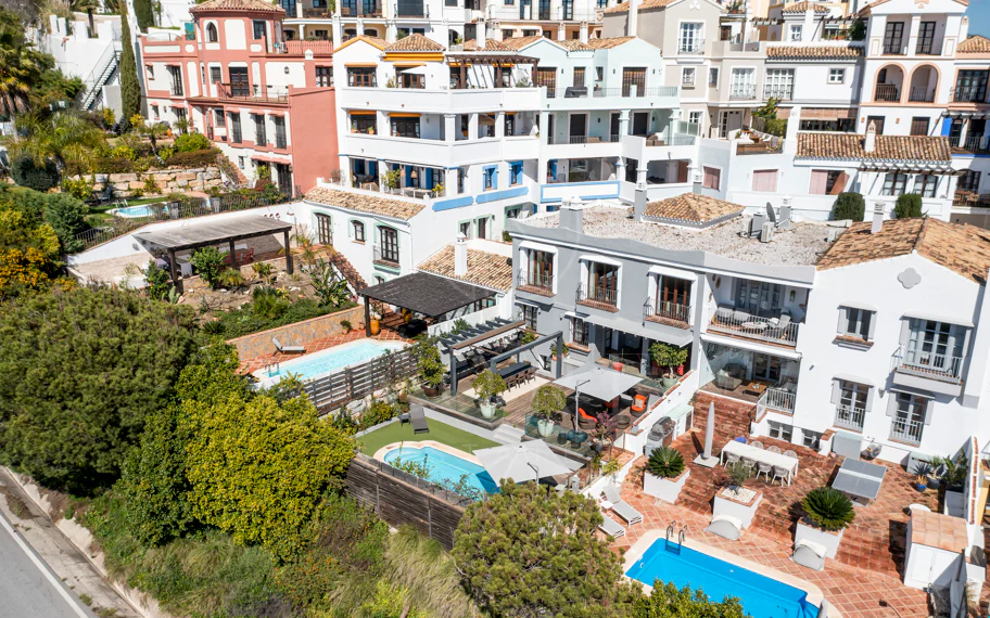 Town House for sale in La Heredia, Benahavis