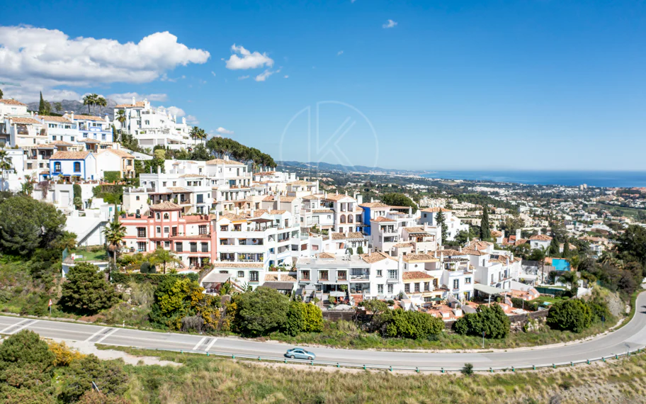 Town House for sale in La Heredia, Benahavis