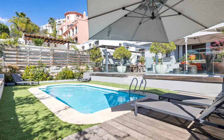 Town House for sale in La Heredia, Benahavis