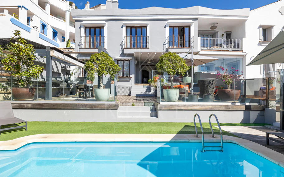 Town House for sale in La Heredia, Benahavis