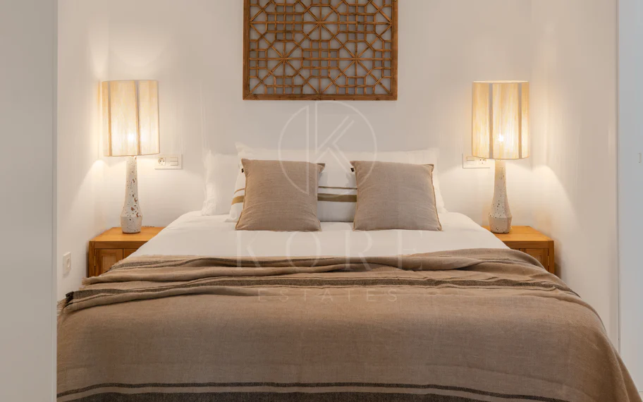 Renovated 3 Bedroom Apartment with sea & mountain views in Nueva Andalucía