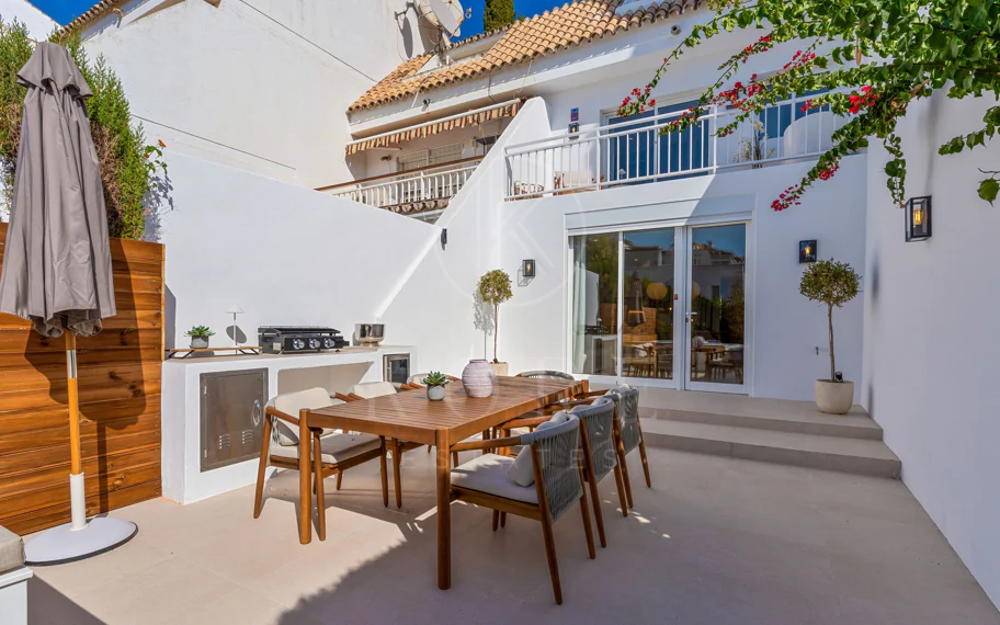 Casa Montana – Elegancia Moderna en el Corazón de Nagüeles