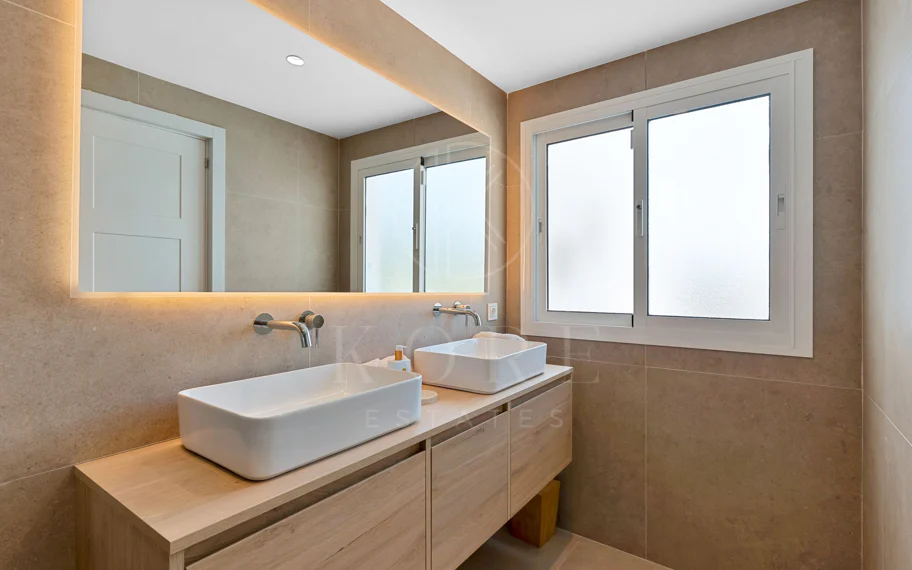 Casa Montana – Elegancia Moderna en el Corazón de Nagüeles