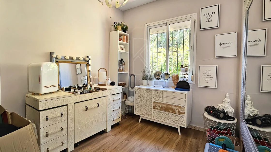Villa for sale in Paraiso Barronal, Estepona East