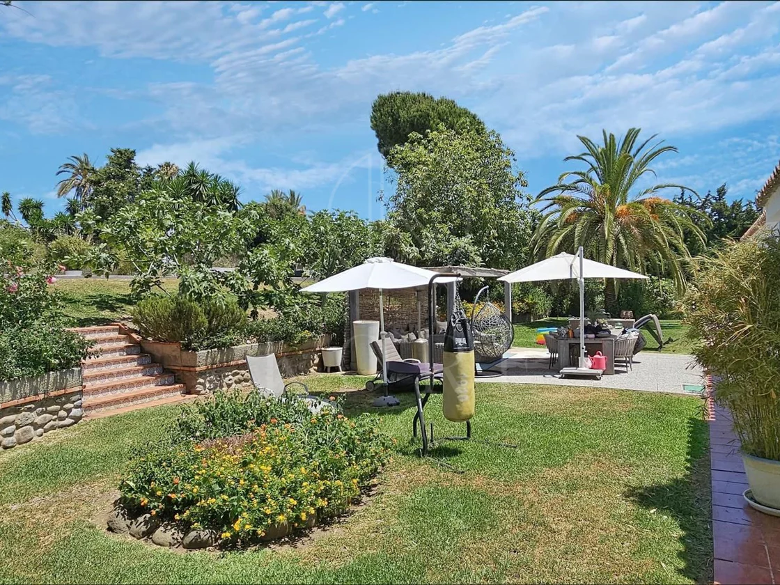 Villa en venta en Paraiso Barronal, Estepona Este