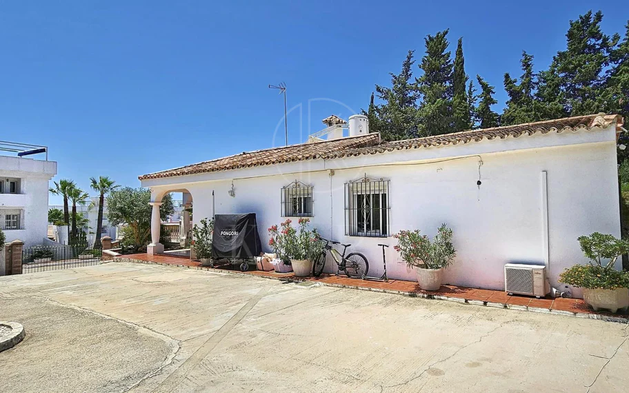 Villa en venta en Paraiso Barronal, Estepona Este