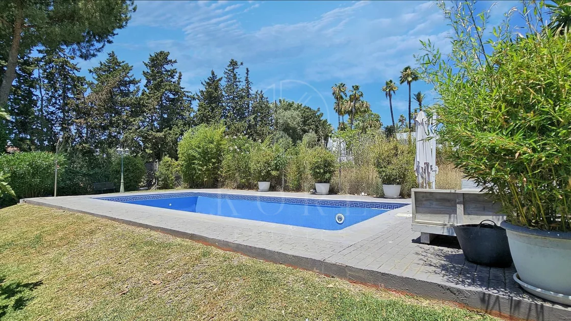 Villa for sale in Paraiso Barronal, Estepona East