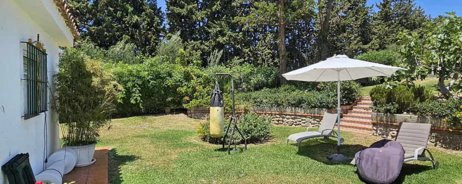Villa for sale in Paraiso Barronal, Estepona East