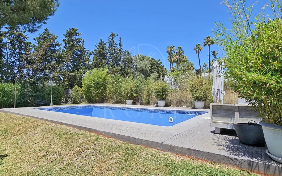 Villa en venta en Paraiso Barronal, Estepona Este