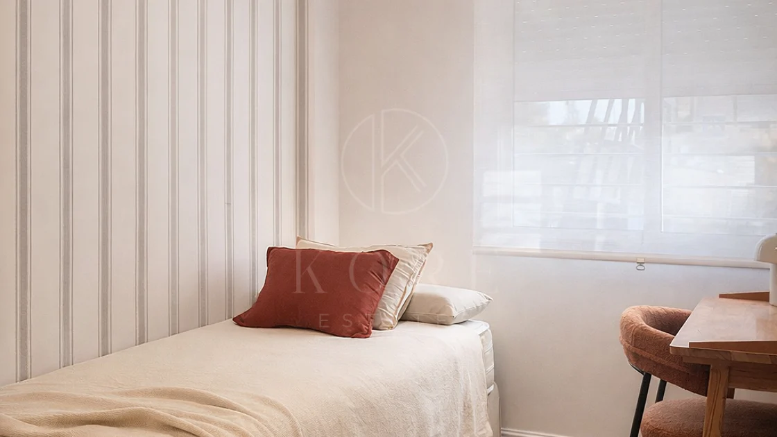 Fully Renovated and Furnished 3-Bedroom Apartment – Puerto de Estepona