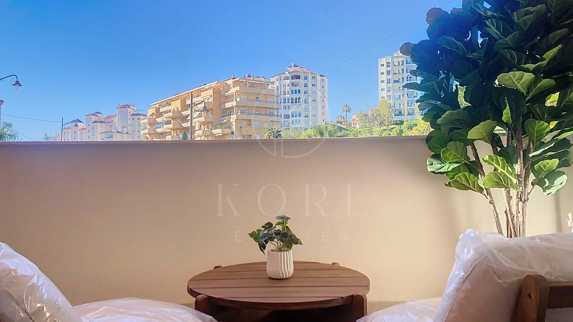 Fully Renovated and Furnished 3-Bedroom Apartment – Puerto de Estepona