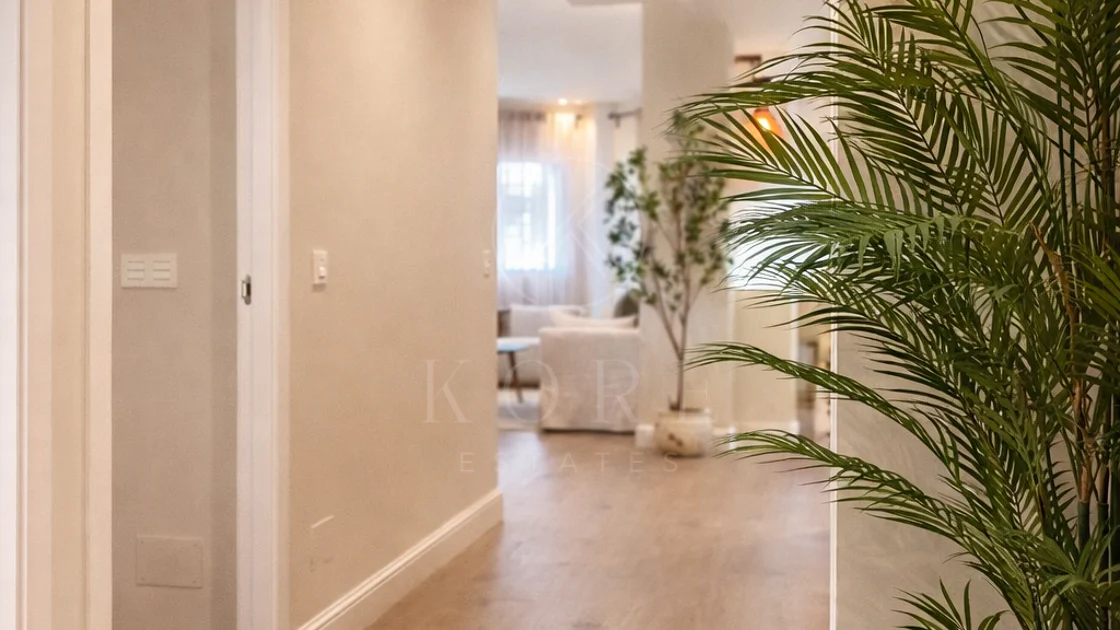 Fully Renovated and Furnished 3-Bedroom Apartment – Puerto de Estepona