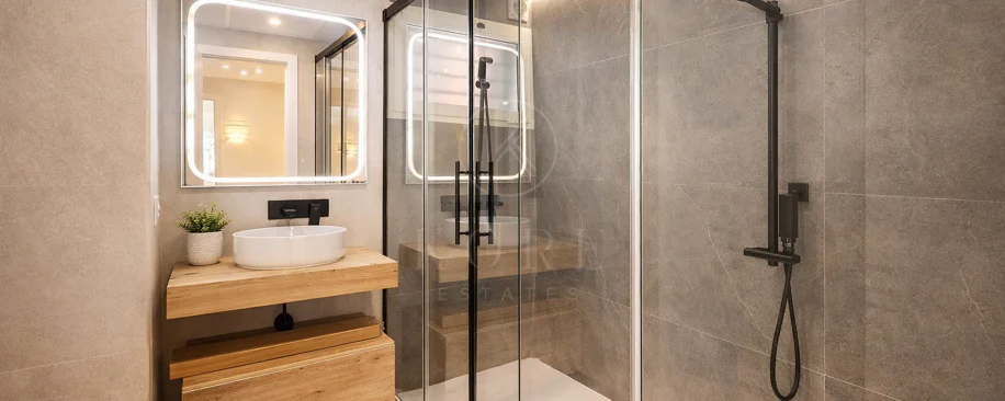 Fully Renovated and Furnished 3-Bedroom Apartment – Puerto de Estepona