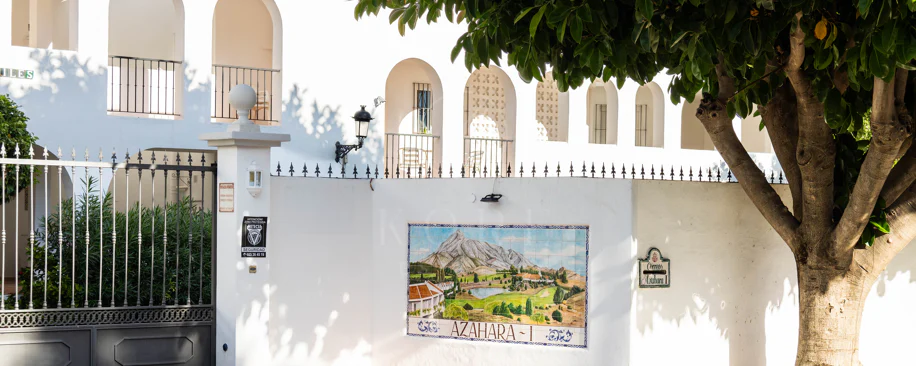 Beautifully Renovated Apartment with Stunning Views in Nueva Andalucía