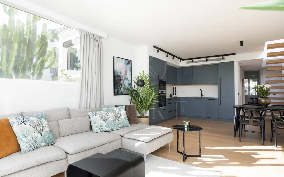 Beautifully Renovated Apartment with Stunning Views in Nueva Andalucía