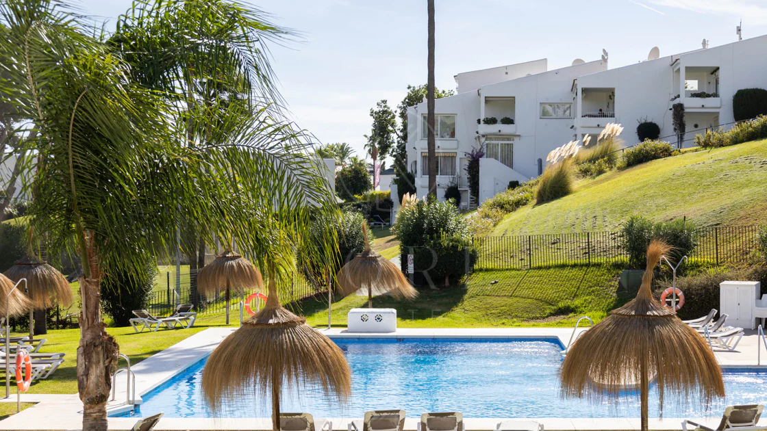 Beautifully Renovated Apartment with Stunning Views in Nueva Andalucía