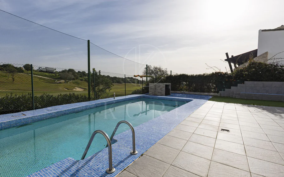 Villa for sale in Valle Romano, Estepona West
