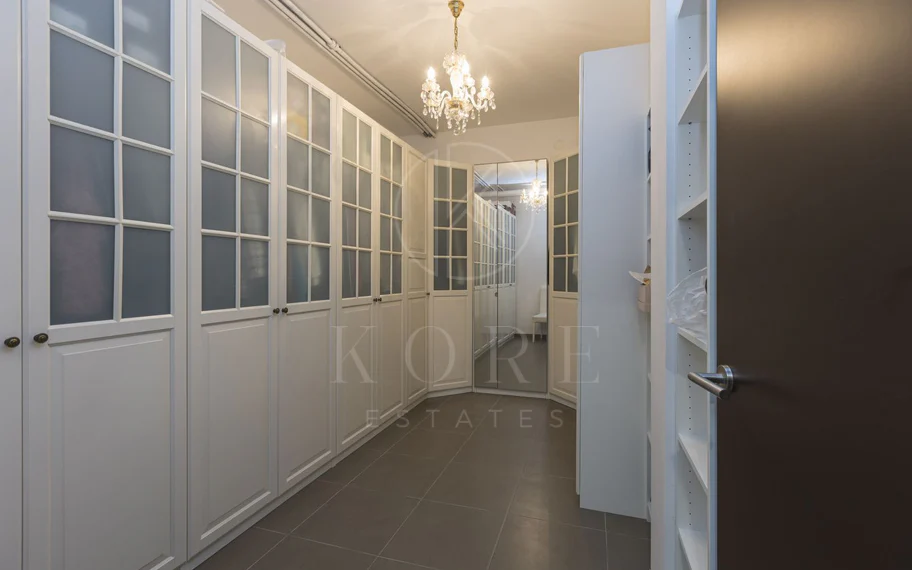 Villa for sale in Valle Romano, Estepona West