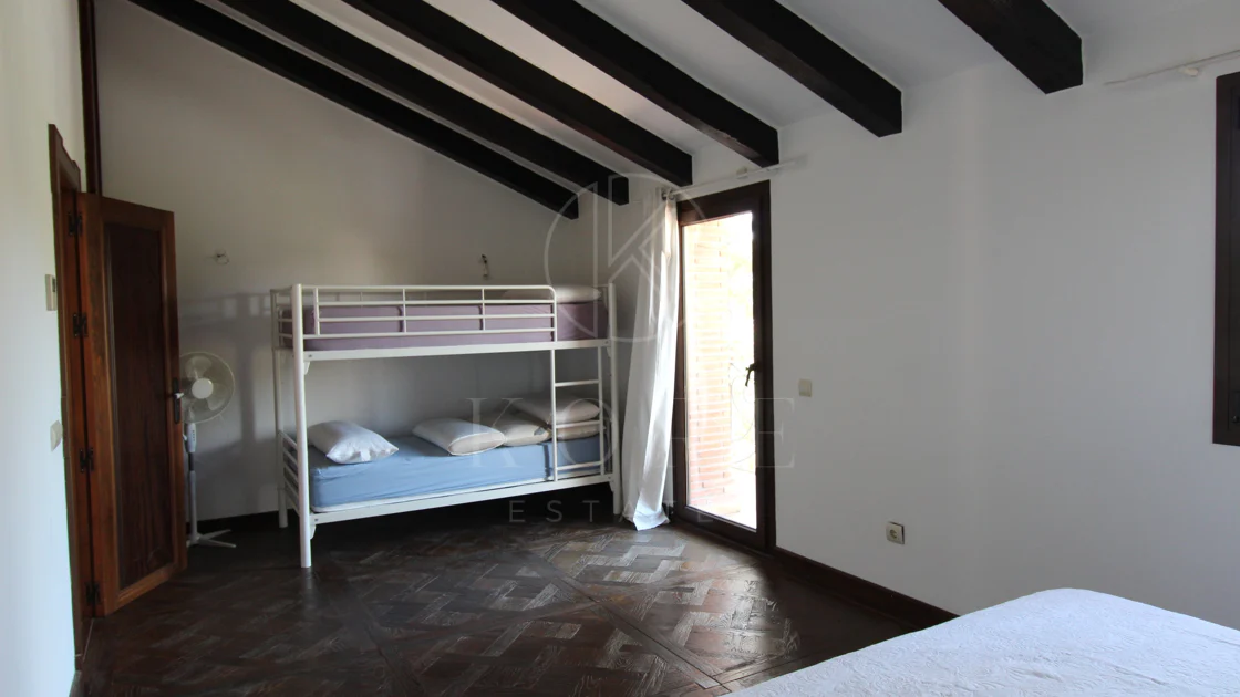 Villa mediterránea con encanto en El Presidente, a pasos de la playa