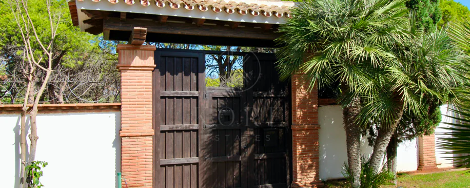 Villa mediterránea con encanto en El Presidente, a pasos de la playa