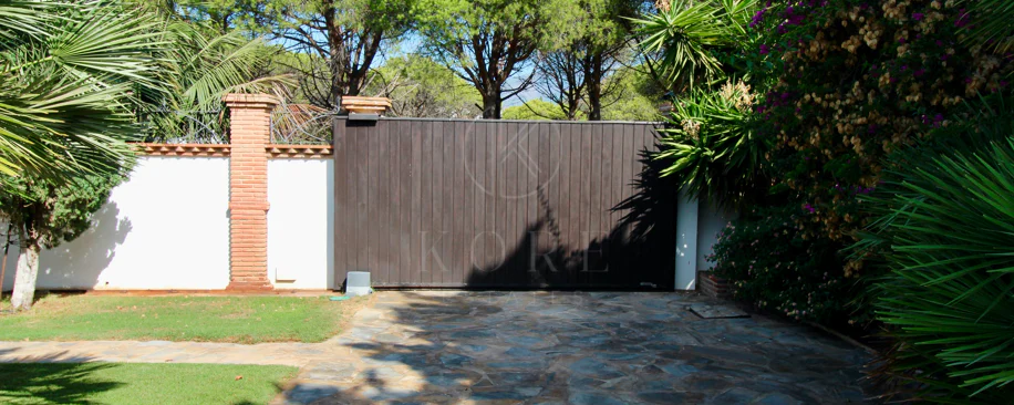 Villa mediterránea con encanto en El Presidente, a pasos de la playa