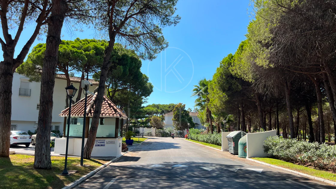 Villa mediterránea con encanto en El Presidente, a pasos de la playa