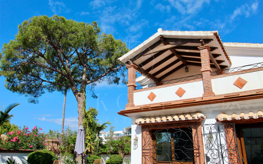 Villa mediterránea con encanto en El Presidente, a pasos de la playa