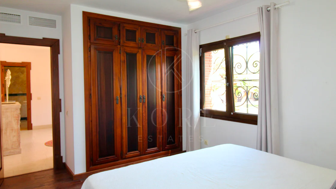 Villa mediterránea con encanto en El Presidente, a pasos de la playa