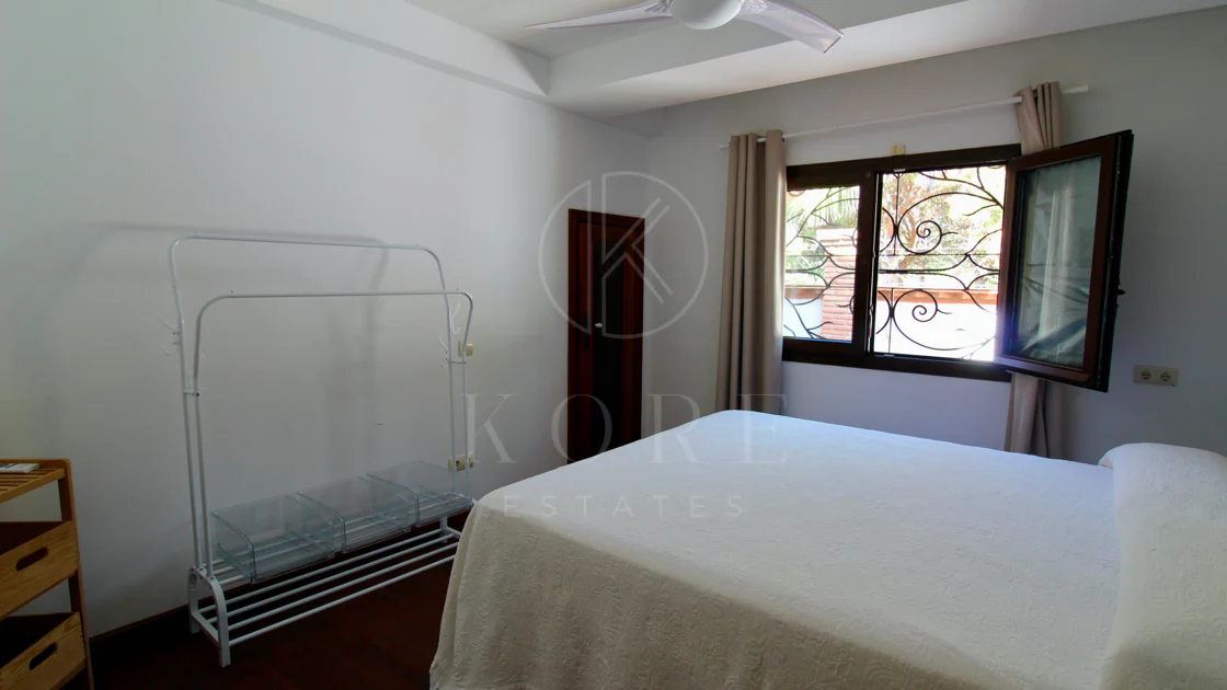 Villa mediterránea con encanto en El Presidente, a pasos de la playa
